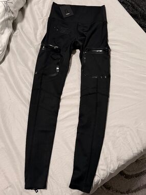 Black Rudsak leggings